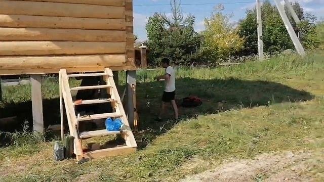 2023 июнь Подольск: Сруб бани 5х7 в лапу с двускатной крышей