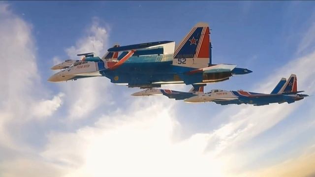 Военным лётчикам, пилотам и всем кто любит небо  посвящается...