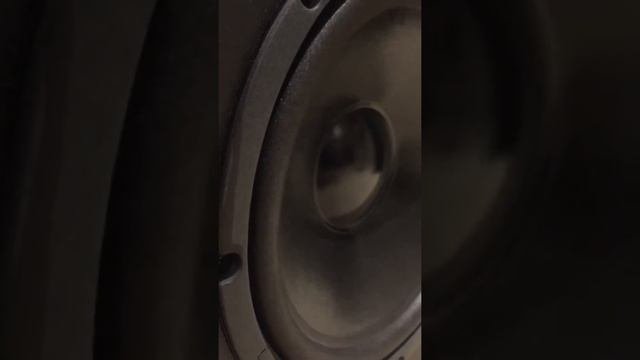 Velodyne CT-120 5-20Hz subwoofer excursion