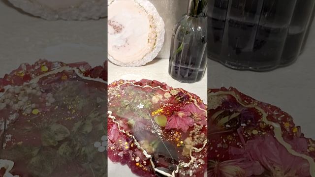Эффектная подставка из эпоксидной смолв