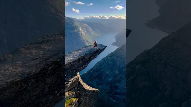Язык Тролля на горе Скьеггедаль, Норвегия
