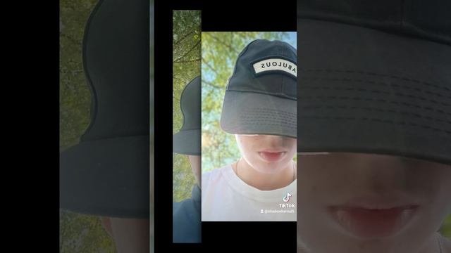 всем привет сегодня доброй ночи я сижу в тик-токе. да да  и подписывайтесь на мой рутуб🇷🇺🇷🇺🇷🇺