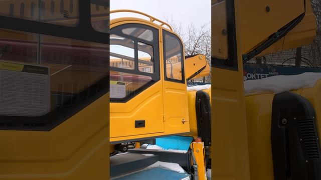 Забираем автовышки Isuzu Elf с таможни!