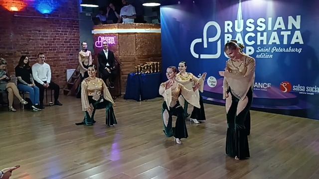 Бачата. Танец на Russian Bachata Cup 16.11.2024 Этот командный номер заставил зрителей смеяться.