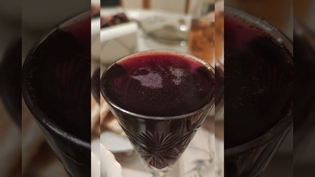 С Днём рождения, Полина! С твоим 22- летием!