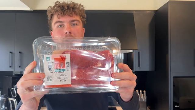 Что ест Макс Герман в день, чтобы накачать мышцы на Carnivore