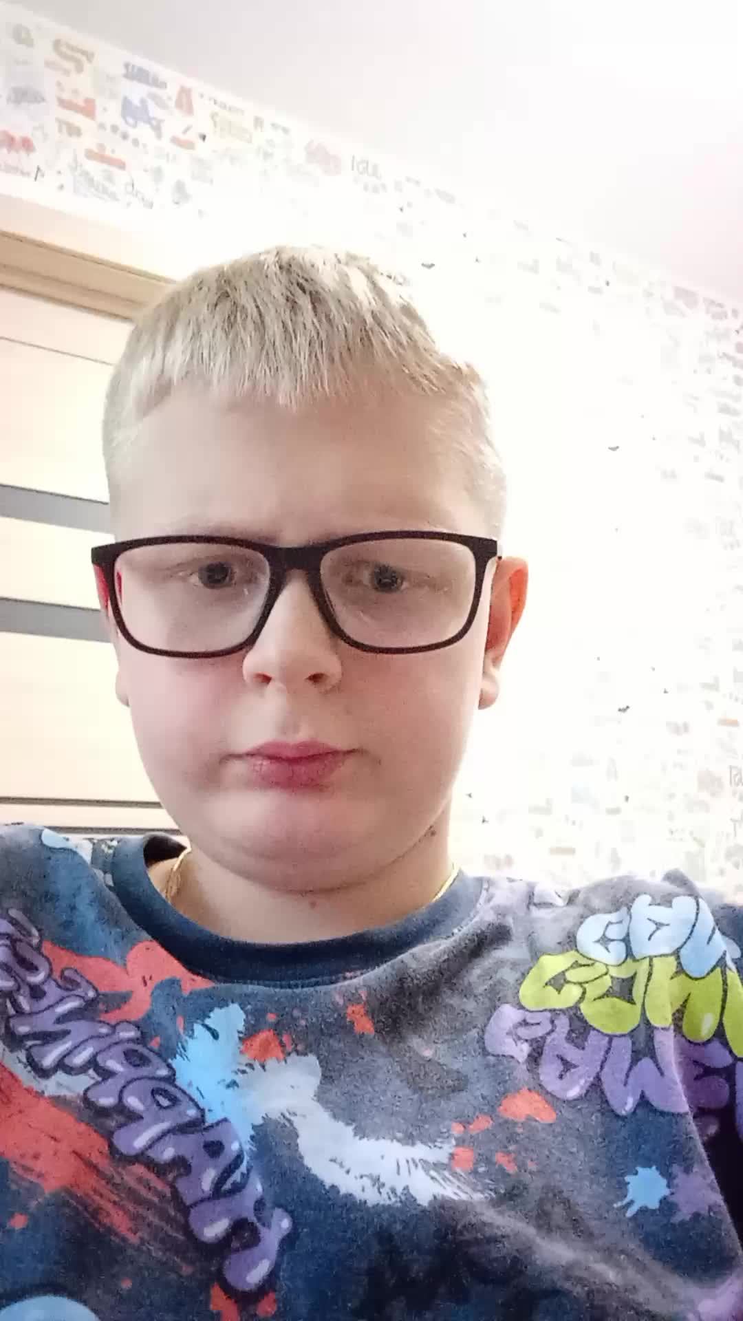 н