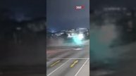 Ночь, трасса, визг тормозов: мерседес в ЮАР на полном ходу вписался в разворачивающуюся фуру