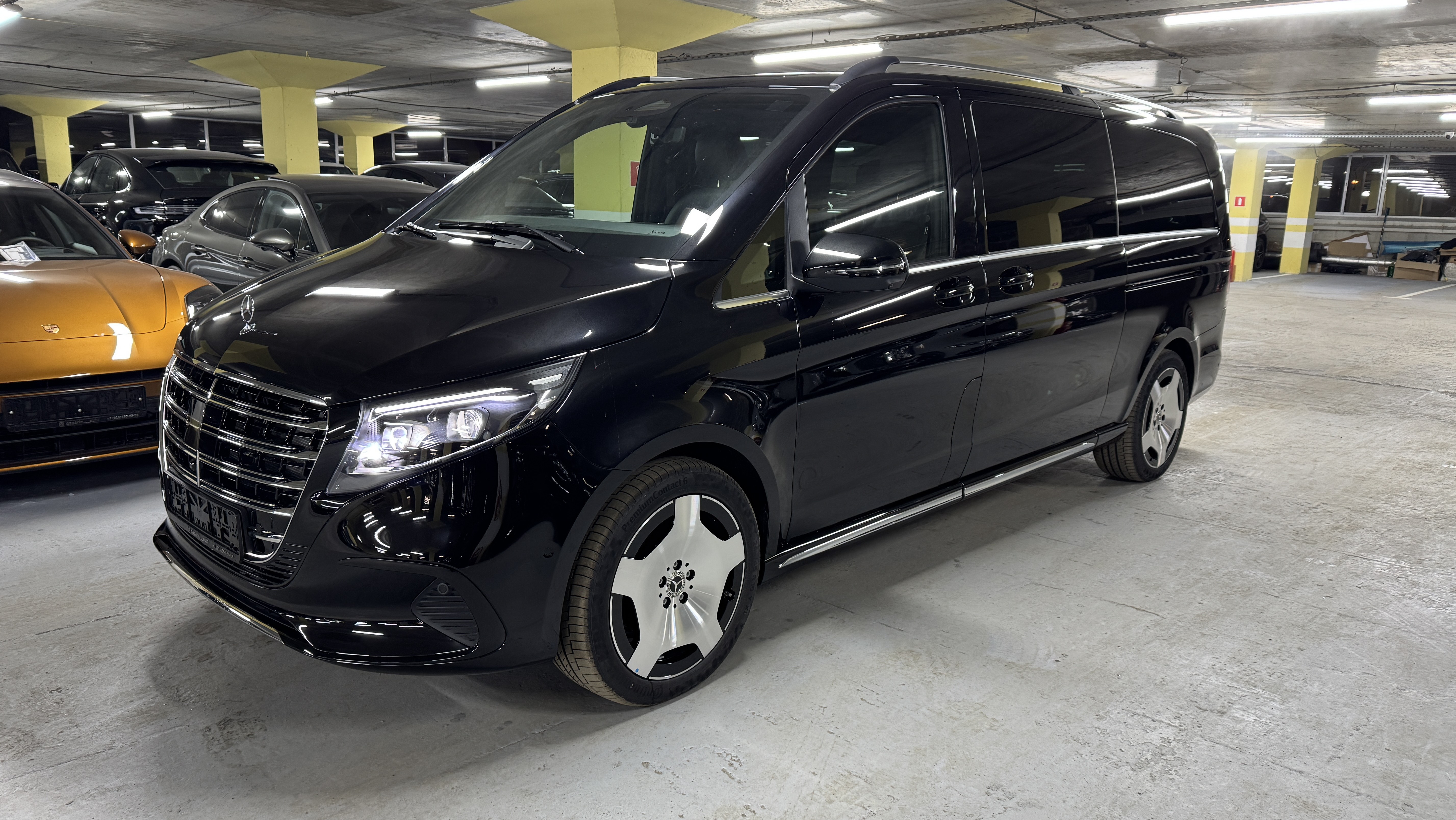 Новый Mercedes-Benz  V300 Extra Long 2024г, цена 18.400.000 рублей.