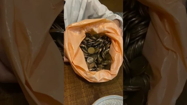 Пришел с девушкой в ресторан