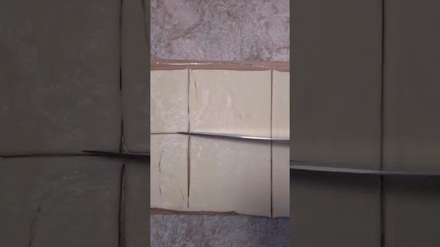 Фантастические слойки с грибами и сыром🥰