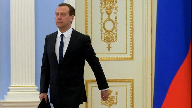 Медведев объяснил, почему Россия предупредила США о пуске «Орешника»