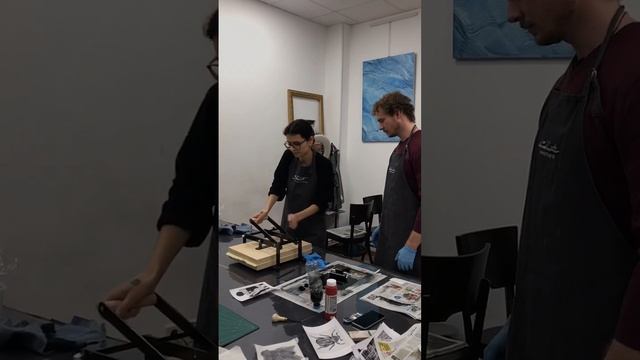 Занятия по линогравюре в KIDSARTS