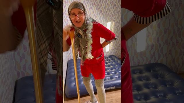 Тёща выгнала зятя типичный батя приколы #shorts