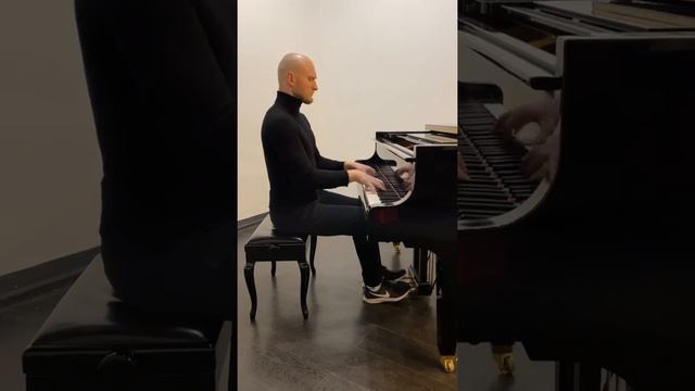 Tchaikovsky P. I. Piano concerto No. 1, Theme and first cadenza.