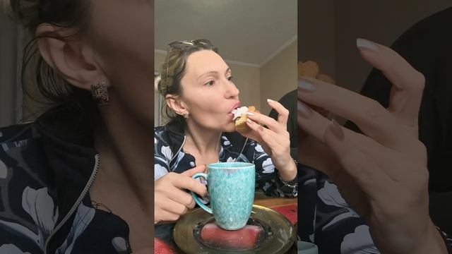 Мукбанг еда на камеру