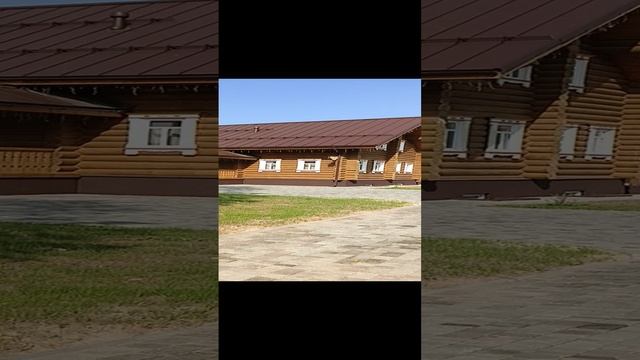 В Суздале.