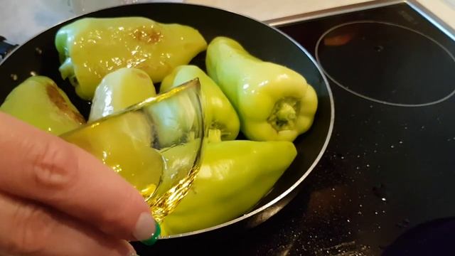 Жареный маринованный перец.Очень вкусно.Обязательно сделайте.