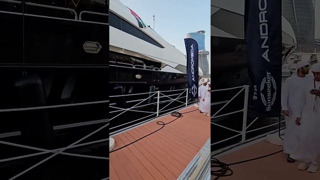 Слава хочет яхту Sunseeker 120 за 900 млн рублей #яхта #катер #adibs2024