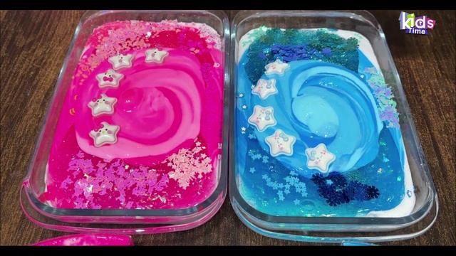 СМЕШИВАЕМ СЛАЙМЫ  HELLO KITTY! РОЗОВЫЙ против СИНЕГО I Смешивание случайных вещей в глянцевый слайм!