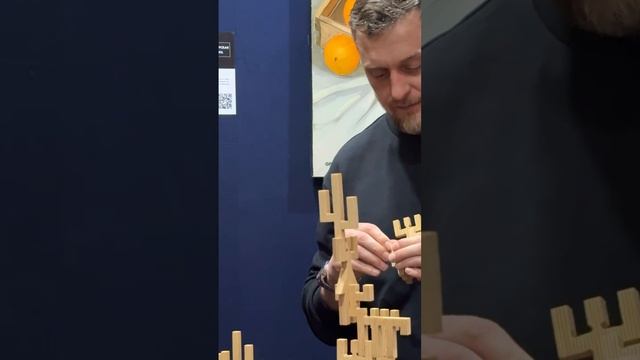 видео с открытия антикварного салона Гостиный двор, стенд Профессорская квартира