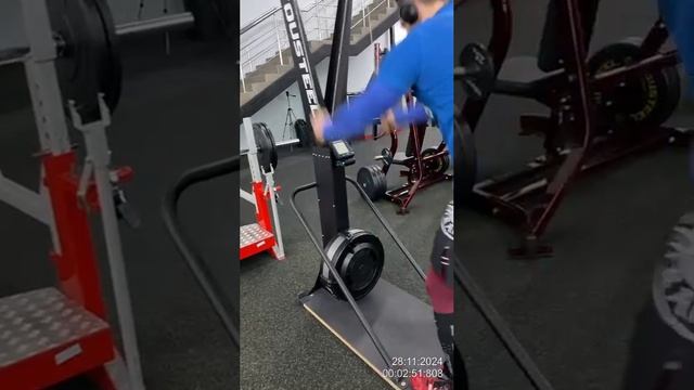 Сидоров Алексей, тренер ТЗ Южное Бутово
638+533+1300=2471