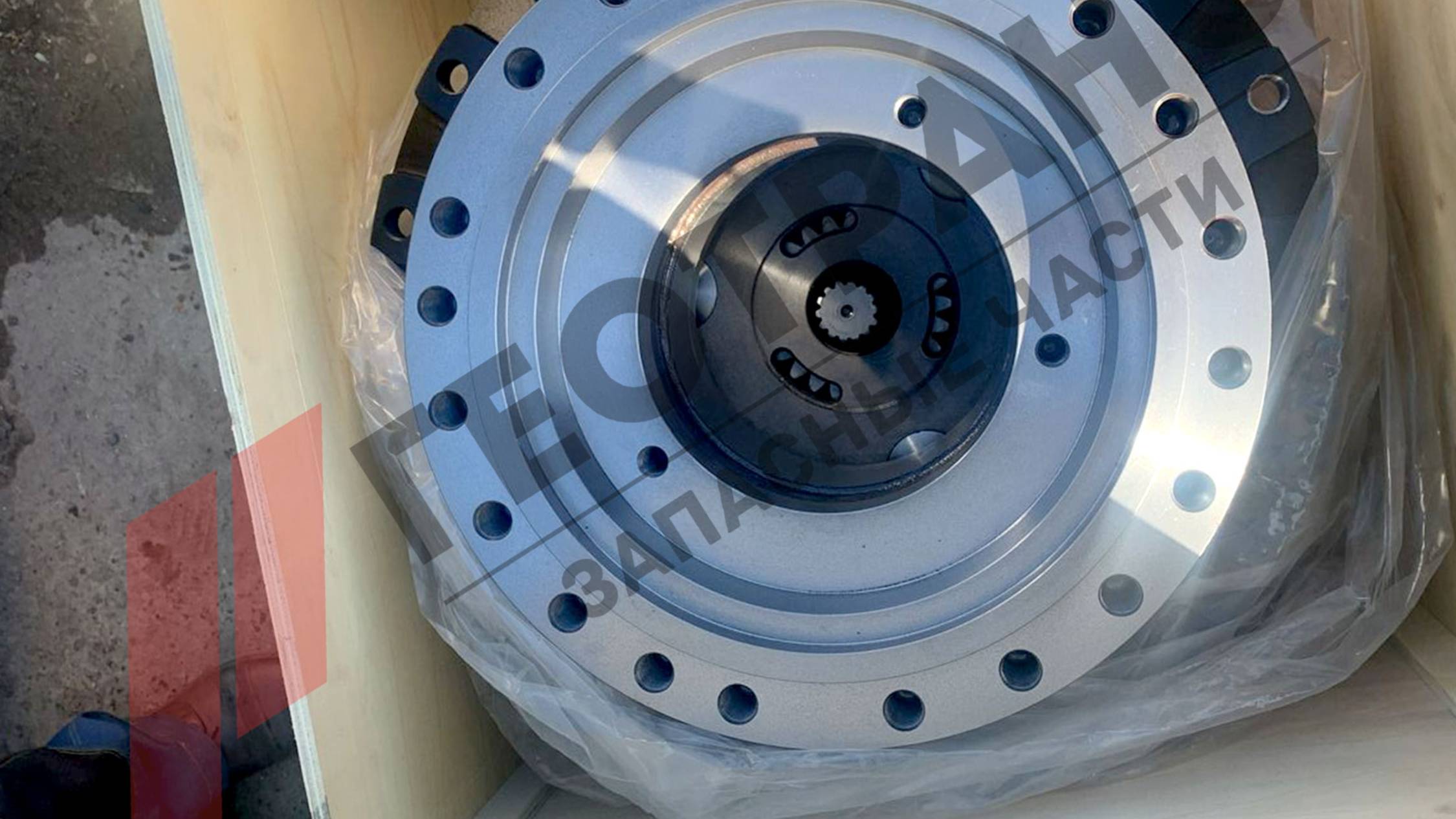 Редуктор хода CAT 330 GC без гидромотора 538-5278