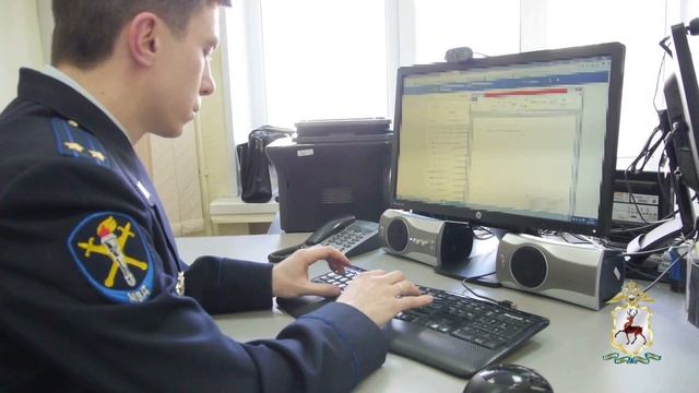 В Заволжье оперативники задержали подозреваемых в краже из пункта выдачи заказов.