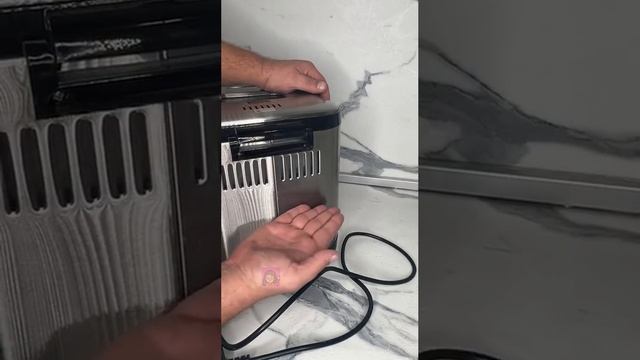 Как аккуратно спрятать провода. 

Лайфхак👌