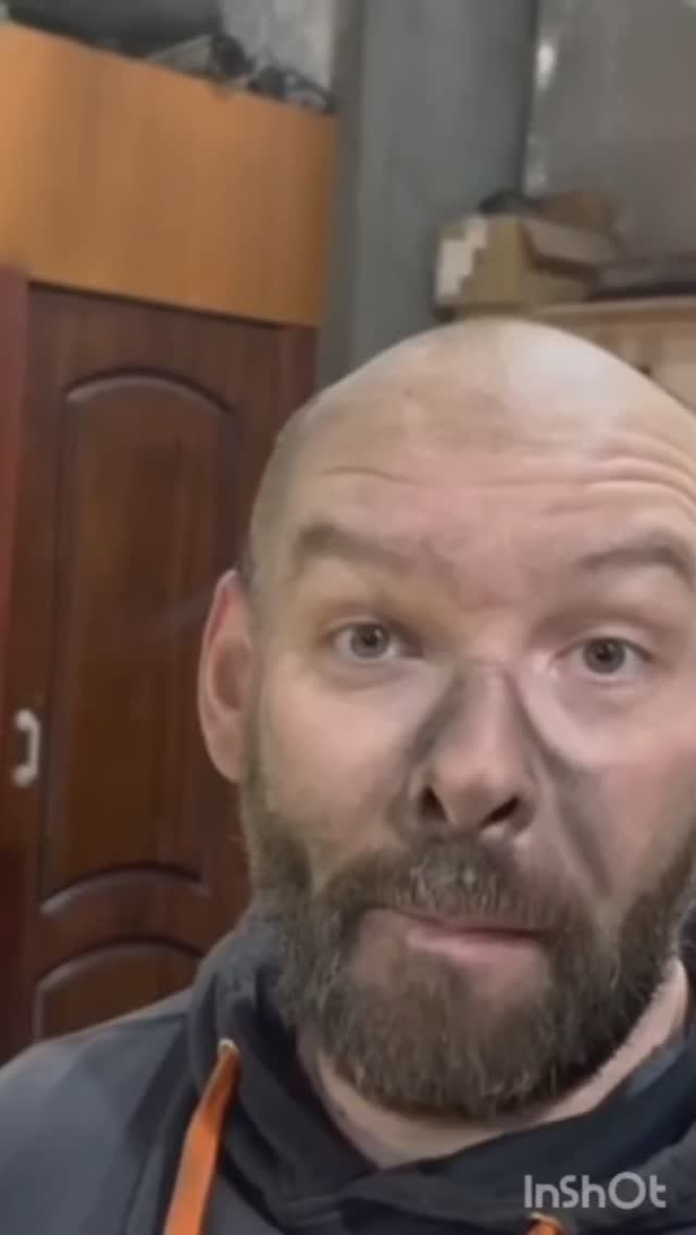 Начали осваивать резку металла и сварку, пока все весело получается))))