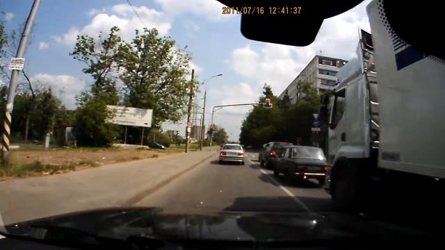 Видеорегистратор DVR-008