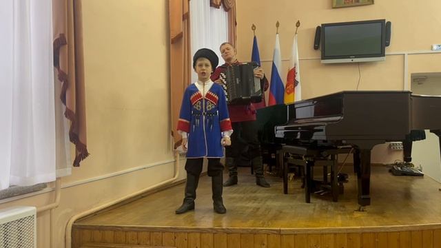 Русская народная песня, обр. Ю. Ф. Зацарный "Солнце село за горою дальней"