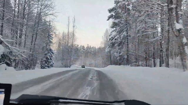 1.Зимняя дорога в Карелии