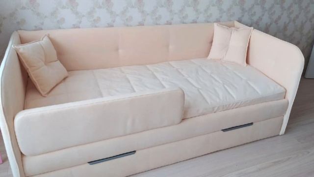 мягкая детская кровать "Бондо"