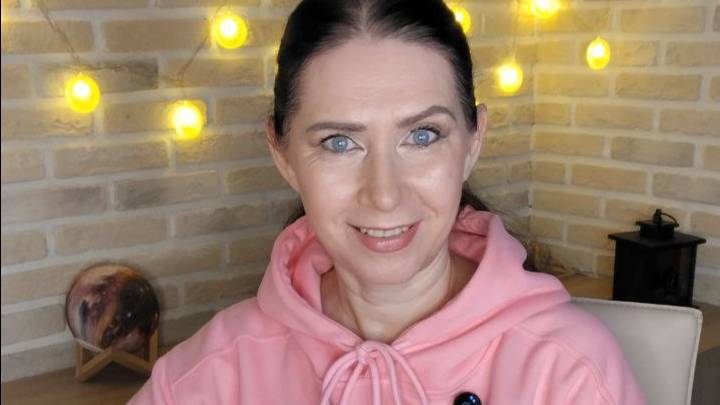 КАКУЮ ЖЕНЩИНУ ВЫБИРАЮТ МУЖЧИНЫ, ДАРЯТ ЕЙ ПОДАРКИ И ЗАБОТЯТСЯ О НЕЙ