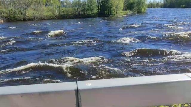 финская плотина и лосевские пороги