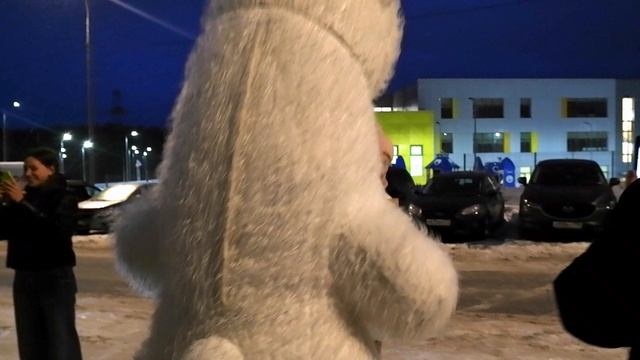 Миша не перестает удивлять! Поздравление белого мишки
