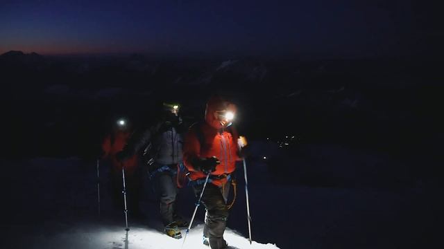 Эльбрус с юга в сентябре 2019 с командой XGuide