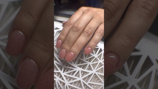 Как Таня делает маникюр 💅🏻