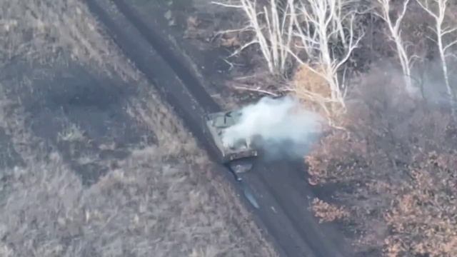 🔥 Уничтожение двух американских бронетранспортёров М113 в районе села Макеевка на Краснолиманском н