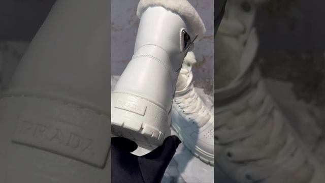 Высокие Кожаные Кроссовки PRADA с мехом