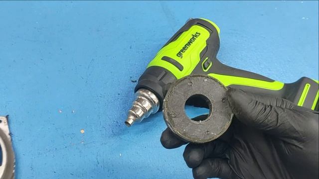 Unique application of the water pipe clamp! Why hasn't anyone done this before?