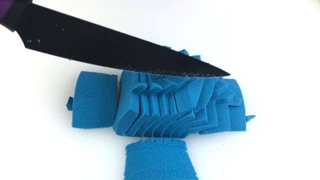 Very pleasant and relaxing cutting kinetic sand Приятная и расслабляющая нарезка кинетического песка