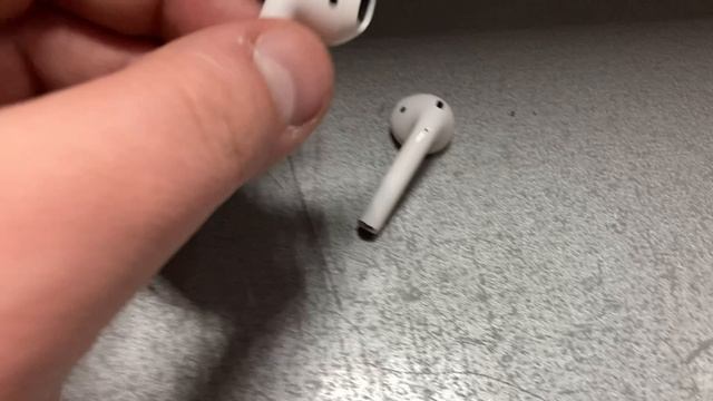 AirPods 1