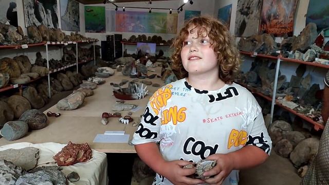 Практика по палеонтологии и экскурсия в с. Н.Чугли для учащегося Саши из Москвы