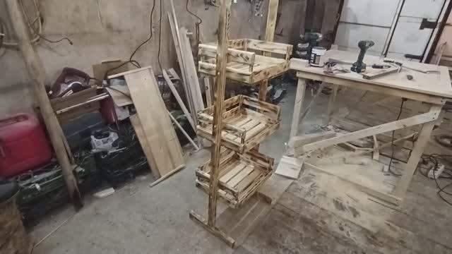 Крутая этажерка готова!