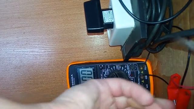 тест блоков питания сколько вольт