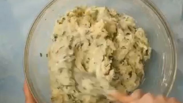 Вкуснятина - сырный кекс с цукини. Подпишись ! рецепт в описании.