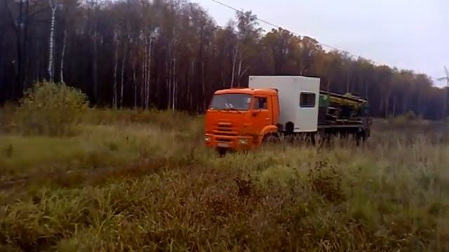 Через рельсы на КАМАЗе.mp4