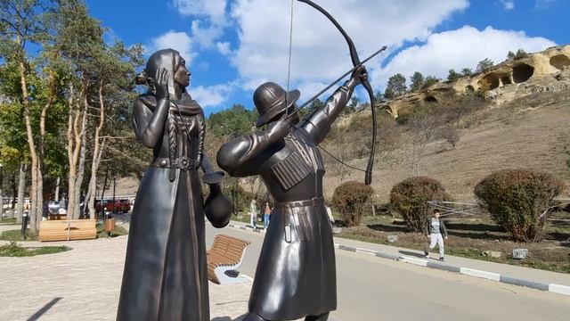 Счастье живет рядом с нами